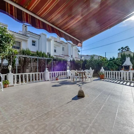 Villa Calpe Park, Casa Con Terraza Y Piscina Y Parking, Ideal Para Familias, Parking Incluido *